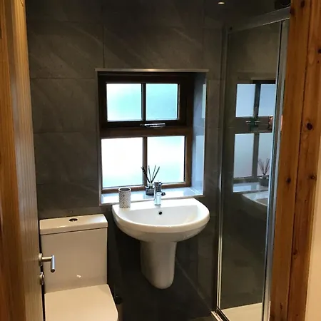 Renovated 2 Bed In Ulverston, Garden With Views * ألفرستون