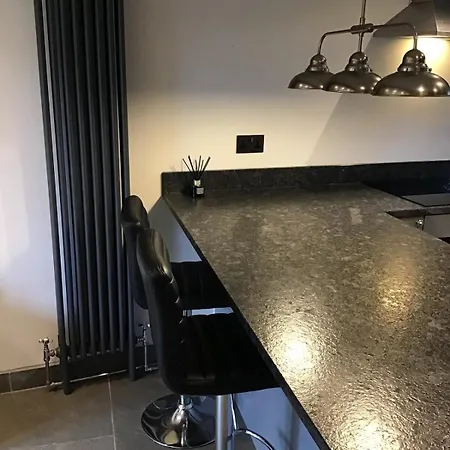 Renovated 2 Bed In Ulverston, Garden With Views * Ulverston